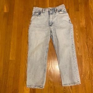 Abercrombie curve love ultra high raise ankle straight jeans short